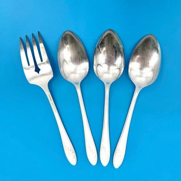 Lot of 4 Silverplate Serving Spoon/Fork VTG Oneida Diagonal Floral Queen Bess II - Picture 2 of 5